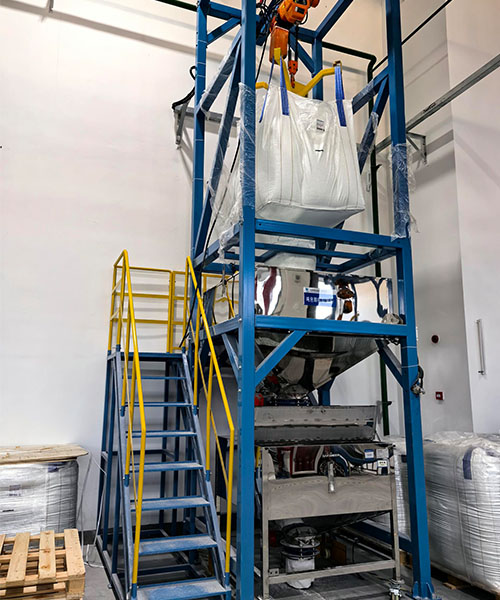 Plastic Pellet Discharge Station